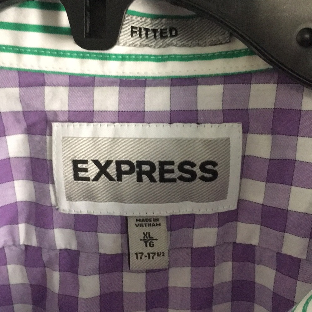 Men’s fitted button down - Picture 2 of 2